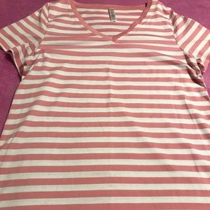 Lularoe M Classic Tee